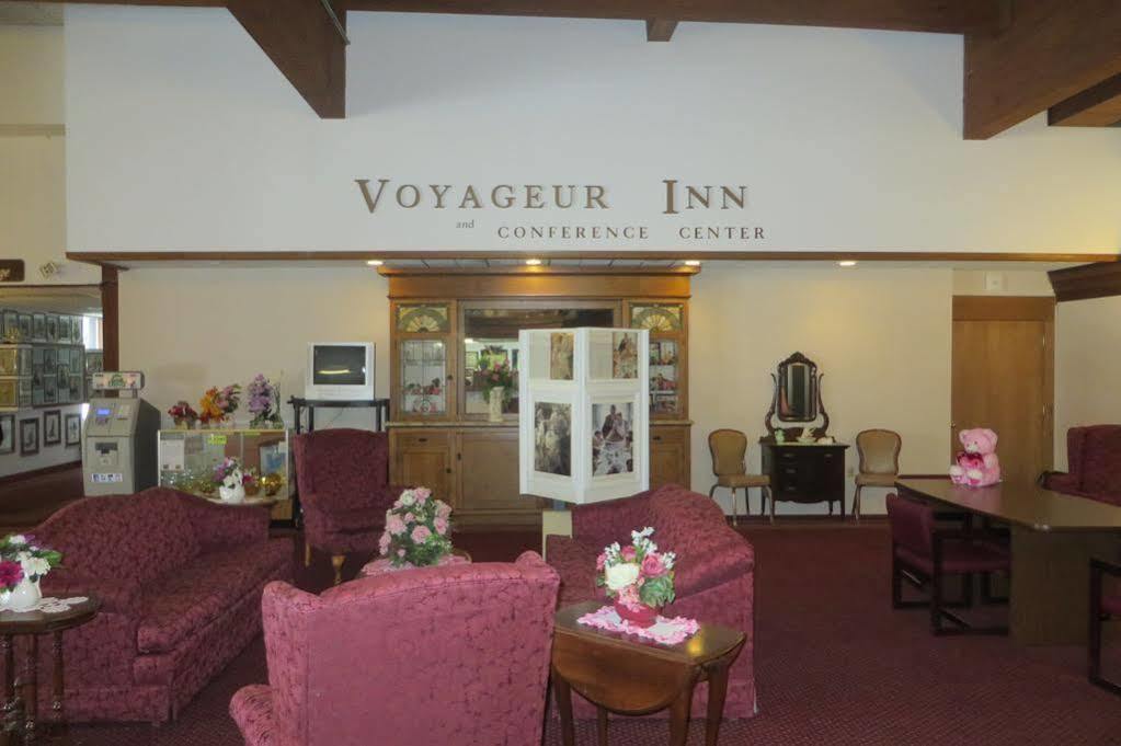 Voyageur Inn And Conference Center Reedsburg Exteriér fotografie